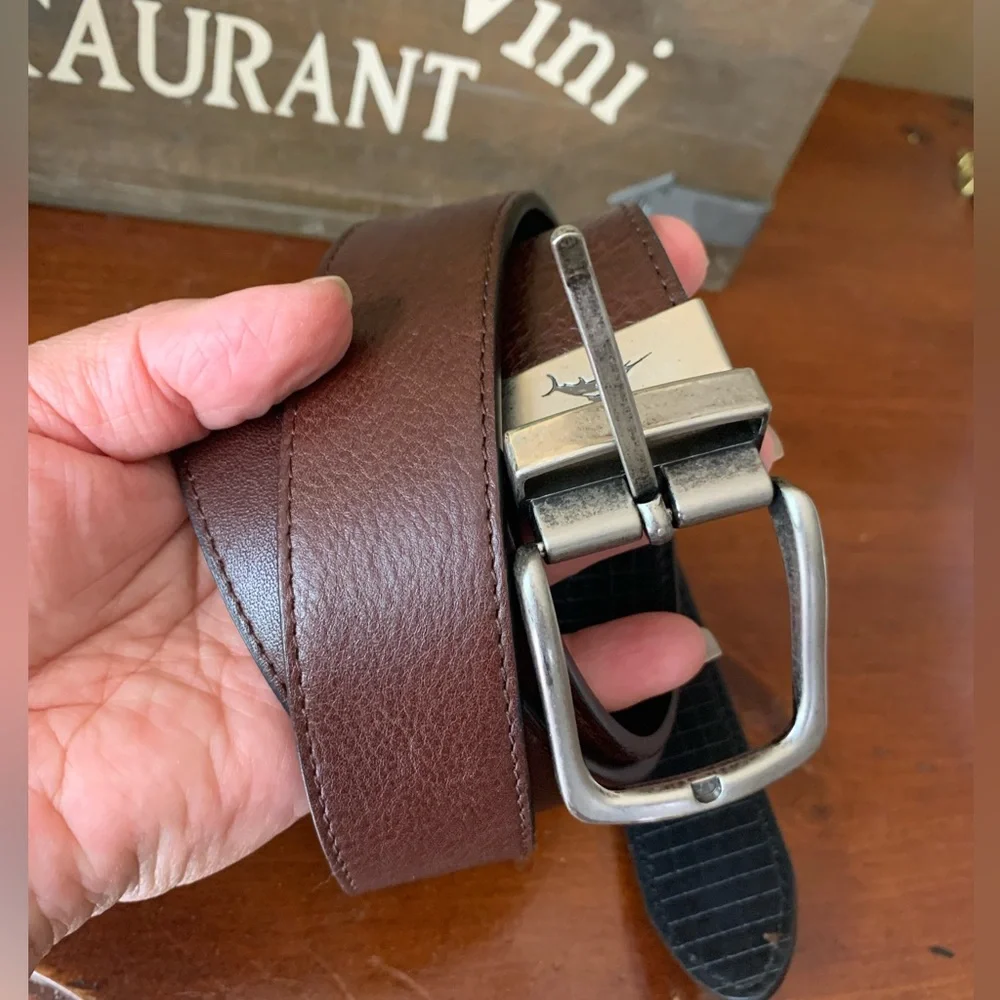 Tommy Bahama Leather Reversible Belt Mens XL Casual